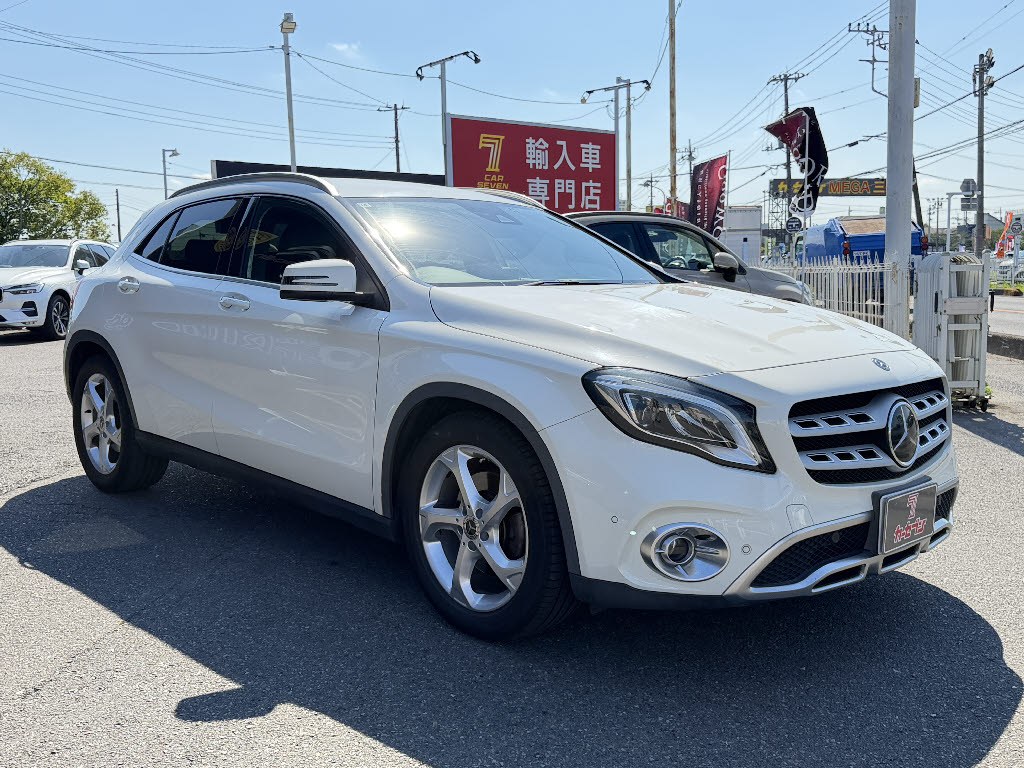 メルセデスベンツ ﾒﾙｾﾃﾞｽﾍﾞﾝﾂ GLAｸﾗｽ GLA220 4マチック