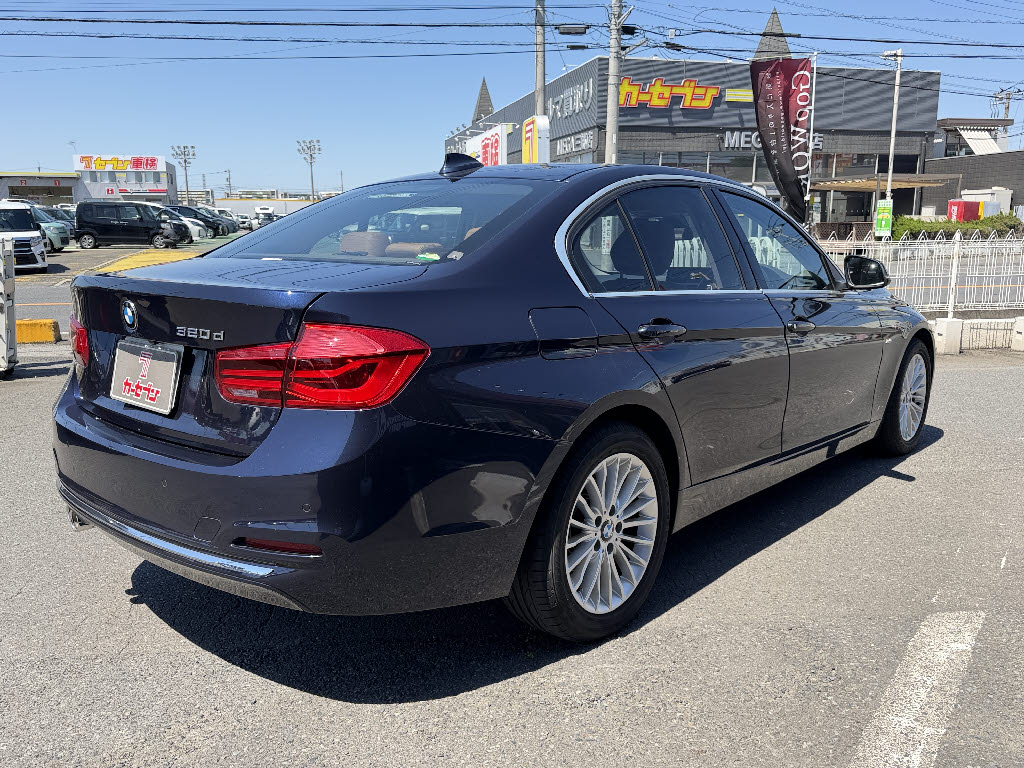 ＢＭＷ ＢＭＷ ３シリーズ ラグジュアリー
