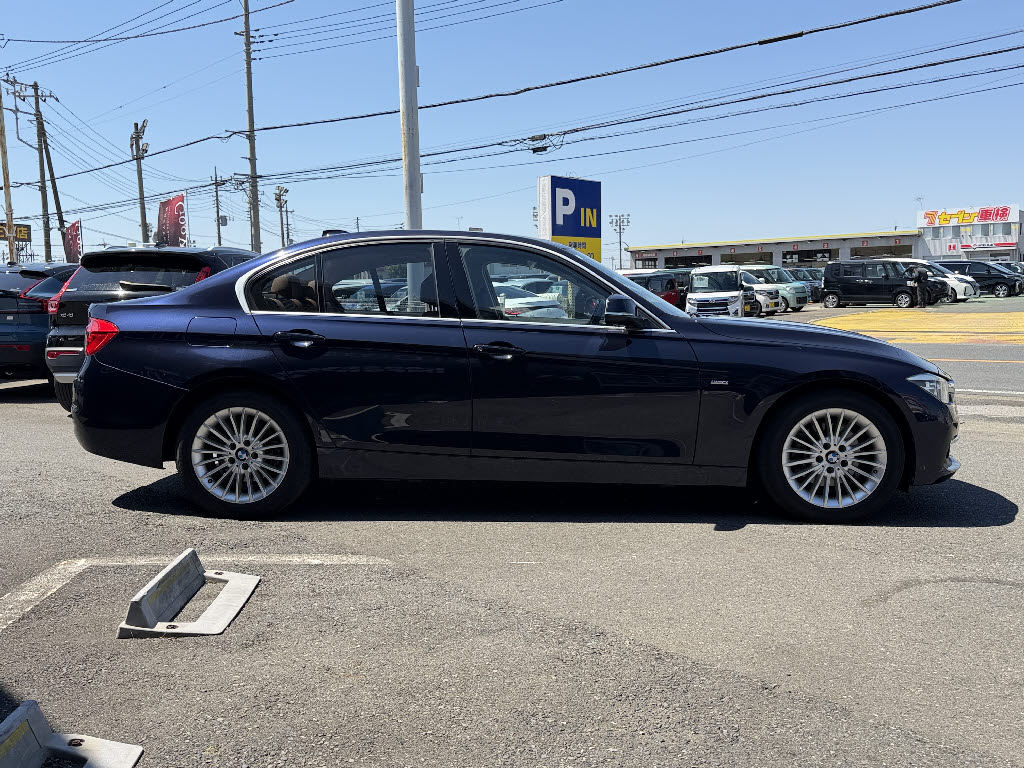 ＢＭＷ ＢＭＷ ３シリーズ ラグジュアリー