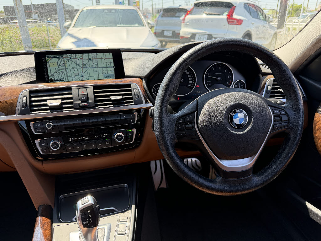 ＢＭＷ ＢＭＷ ３シリーズ ラグジュアリー