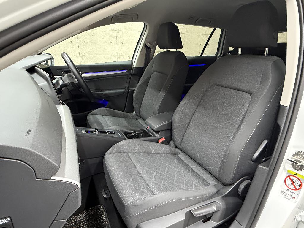 フォルクスワーゲン ＶＷゴルフヴァリアント TDI　アクティブアドバンスプラチナム