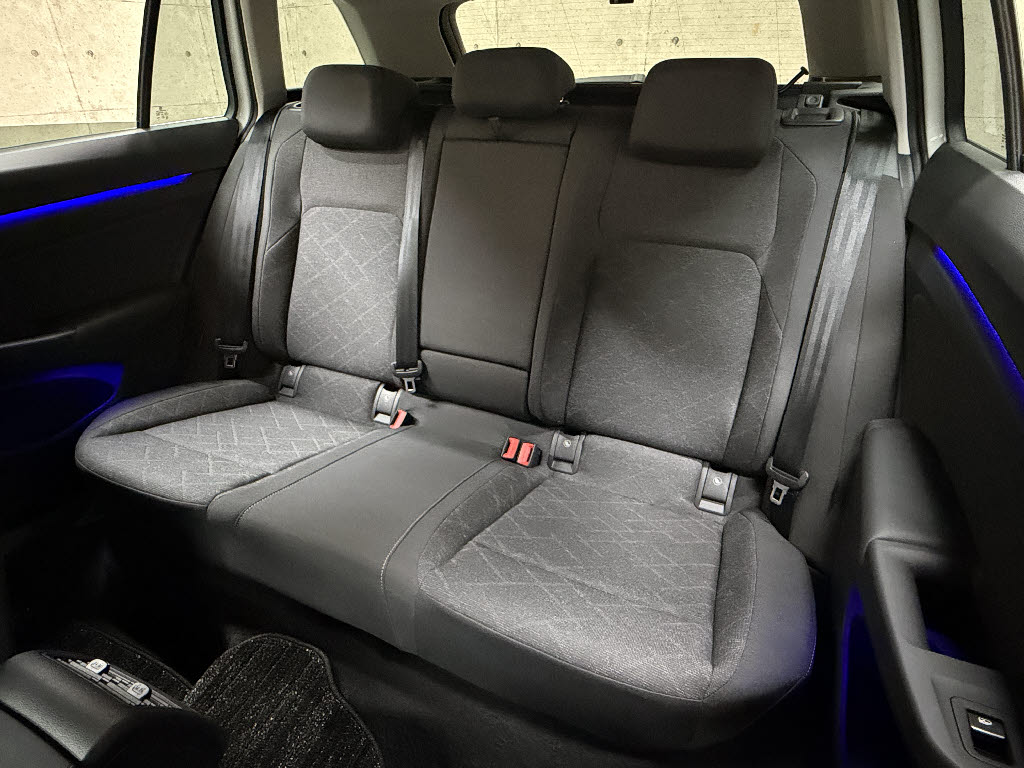 フォルクスワーゲン ＶＷゴルフヴァリアント TDI　アクティブアドバンスプラチナム