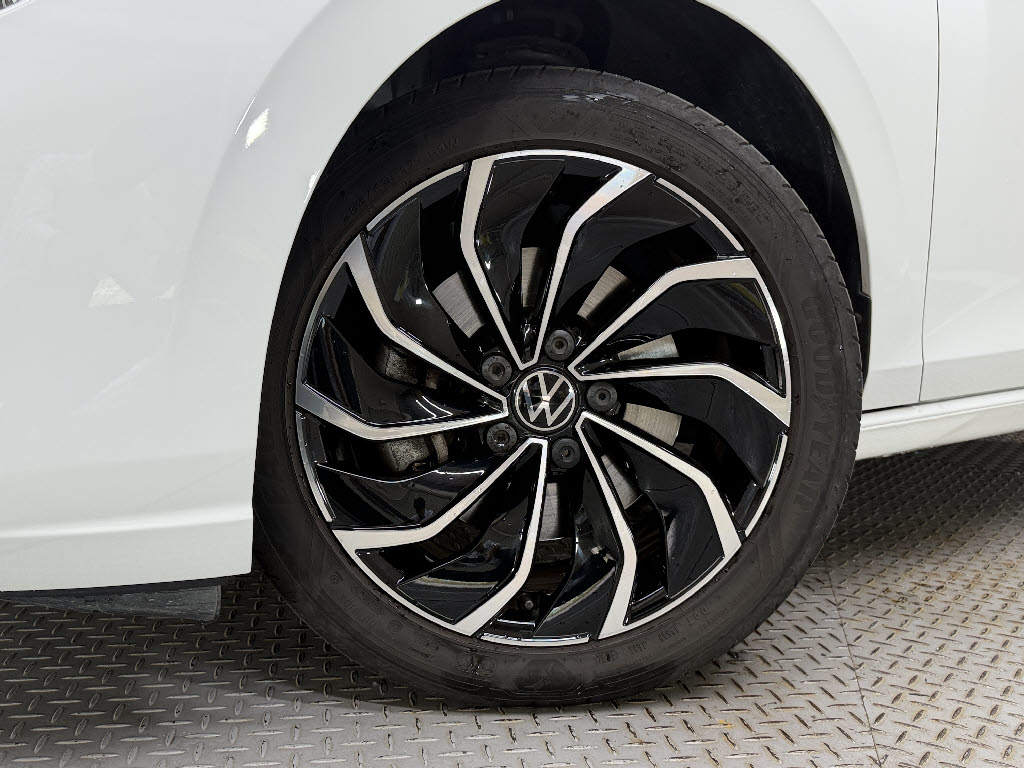 フォルクスワーゲン ＶＷゴルフヴァリアント TDI　アクティブアドバンスプラチナム