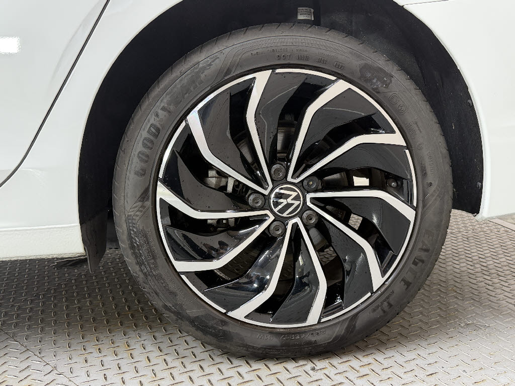 フォルクスワーゲン ＶＷゴルフヴァリアント TDI　アクティブアドバンスプラチナム