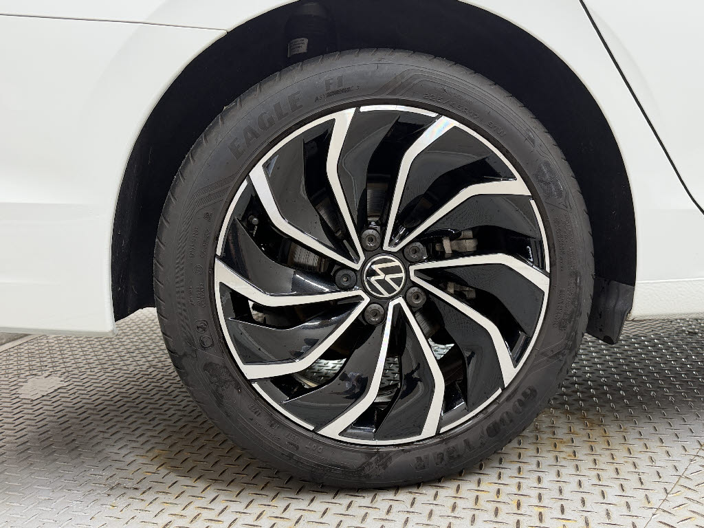フォルクスワーゲン ＶＷゴルフヴァリアント TDI　アクティブアドバンスプラチナム