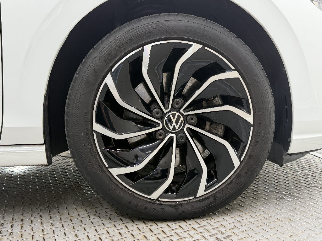 フォルクスワーゲン ＶＷゴルフヴァリアント TDI　アクティブアドバンスプラチナム