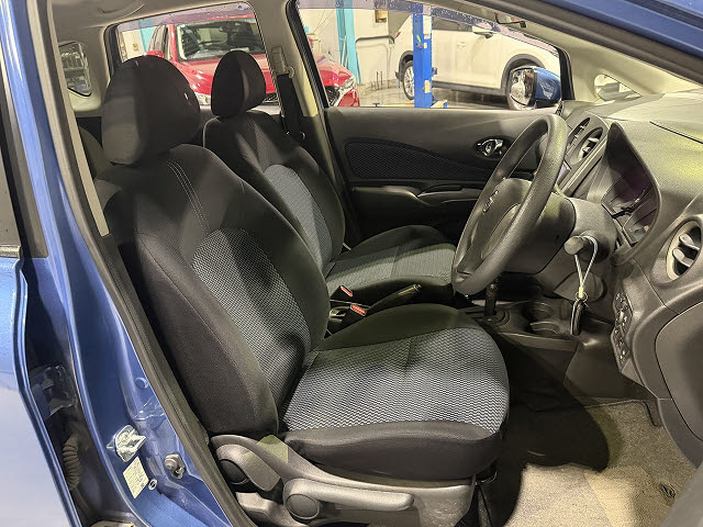 ニッサン ノート X　Vｾﾚｸｼｮﾝﾌﾟﾗｽｾｰﾌﾃｨ　A車