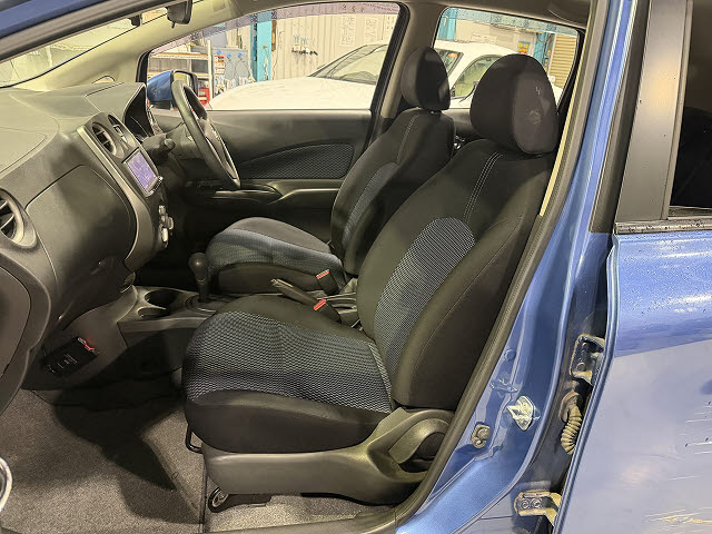 ニッサン ノート X　Vｾﾚｸｼｮﾝﾌﾟﾗｽｾｰﾌﾃｨ　A車