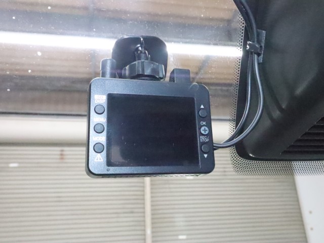三菱 デリカミニ T　プレミアム　４WD