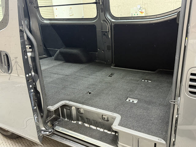 ニッサン NV350ｷｬﾗﾊﾞﾝV DX