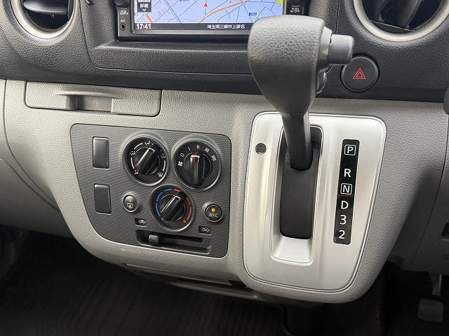 ニッサン NV350ｷｬﾗﾊﾞﾝV DX