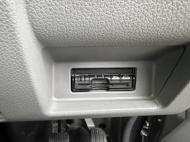ニッサン NV350ｷｬﾗﾊﾞﾝV DX
