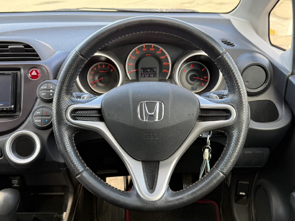 ホンダ フィット RS