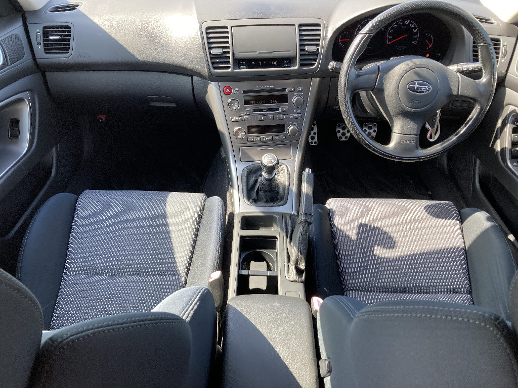スバル レガシィＢ４ 3.0RｽﾍﾟｯｸB MT6
