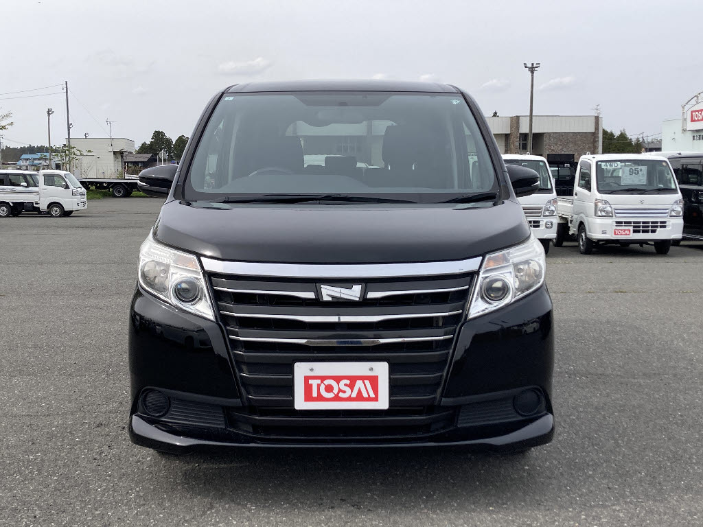 トヨタ ノア X 4WD