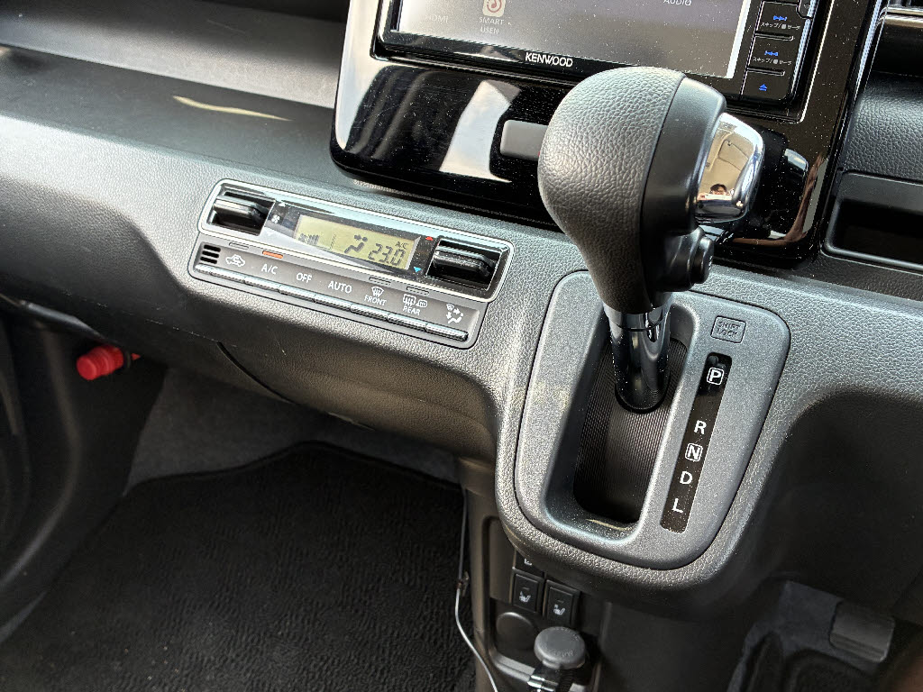 スズキ ワゴンＲ ｶｽﾀﾑZ ﾊｲﾌﾞﾘｯﾄﾞZX 4WD