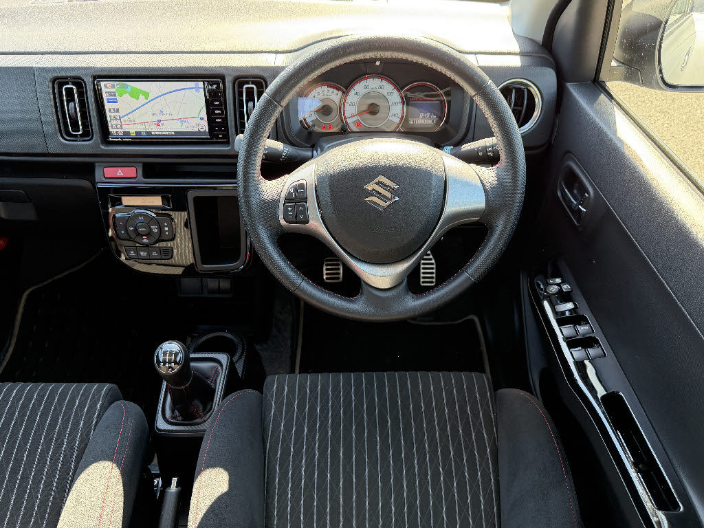スズキ アルト ﾜｰｸｽ 4WD