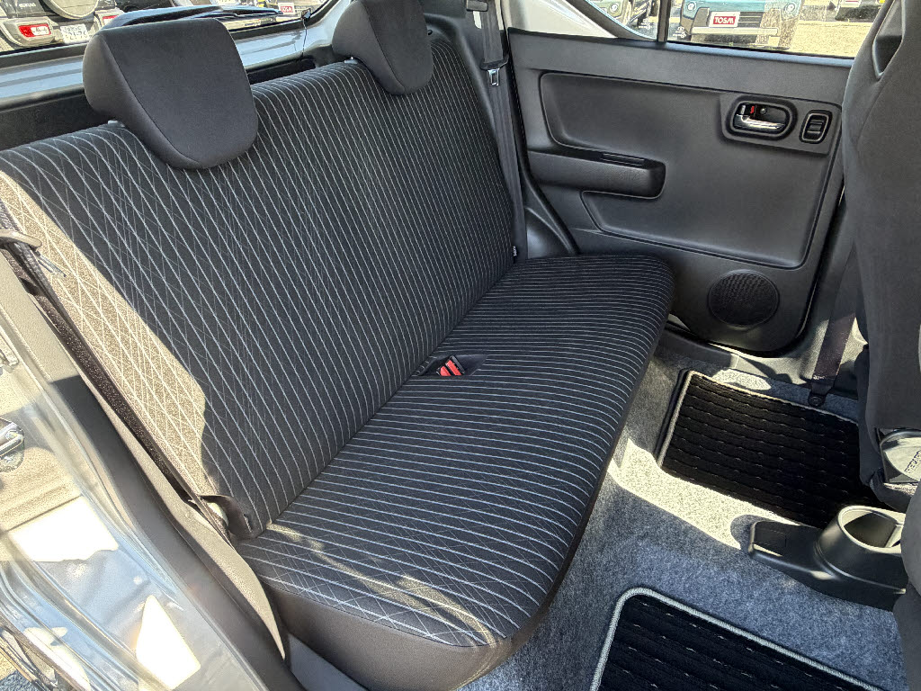 スズキ アルト ﾜｰｸｽ 4WD