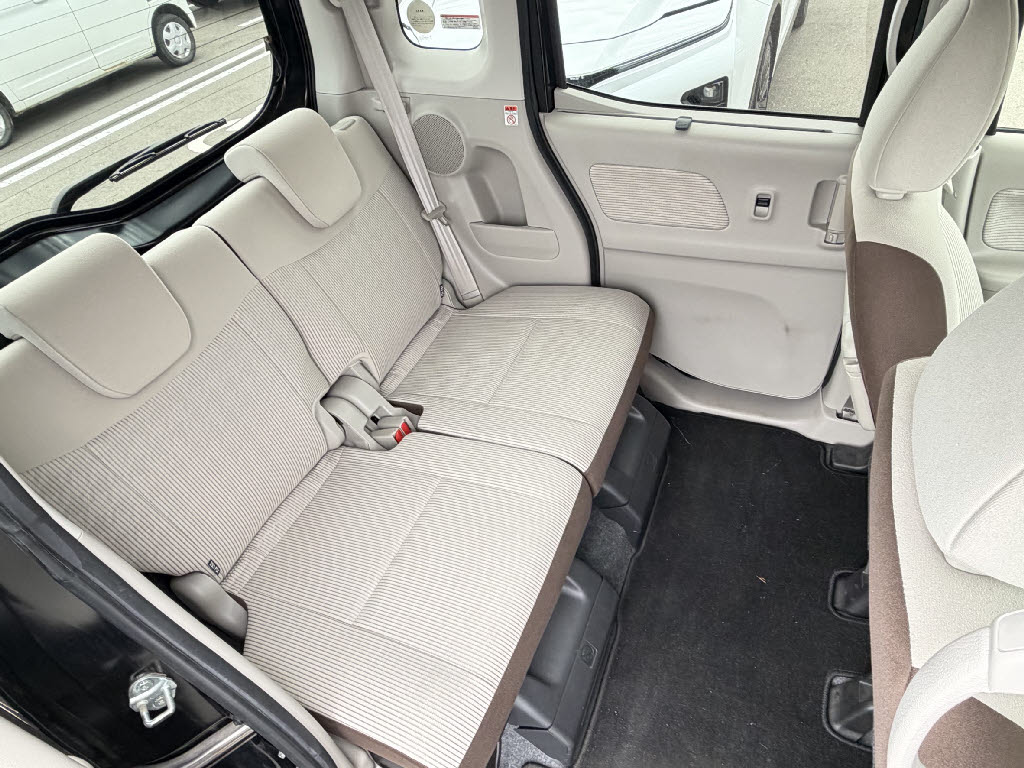 ニッサン デイズルークス X 4WD