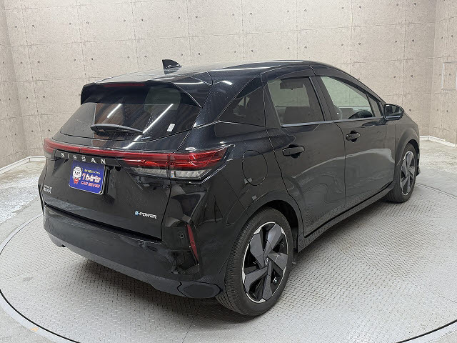 ニッサン オーラ Ｇ　レザーエディション