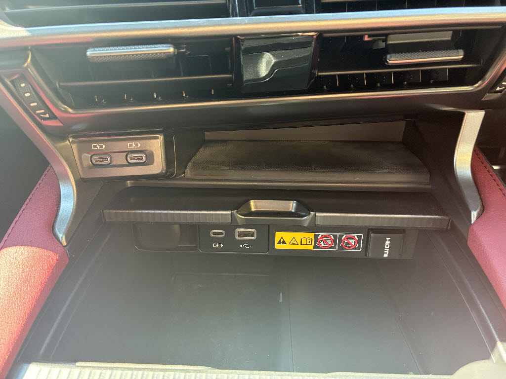 レクサス レクサス ＲＸ 500h Fｽﾎﾟｰﾂ ﾊﾟﾌｫｰﾏﾝｽ