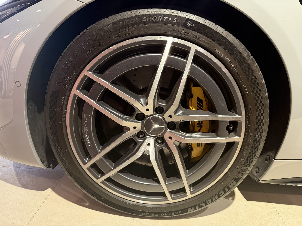 メルセデスベンツ ﾒﾙｾﾃﾞｽﾍﾞﾝﾂ SL AMG SL43