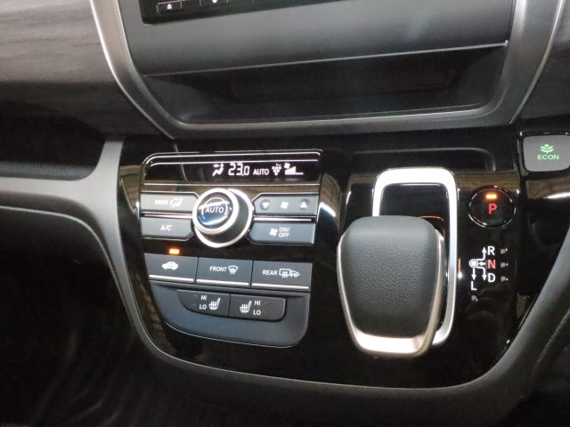 ホンダ ﾌﾘｰﾄﾞﾊｲﾌﾞﾘｯﾄﾞ Ｇ　ホンダセンシング　4WD