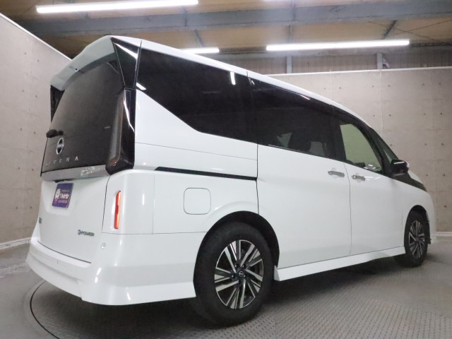 ニッサン セレナＨＶ e-POWERﾊｲｳｪｲｽﾀｰV