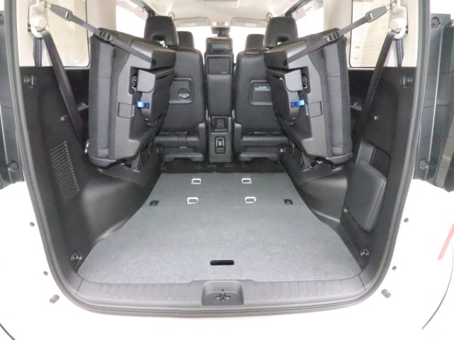 ニッサン セレナＨＶ e-POWERﾊｲｳｪｲｽﾀｰV