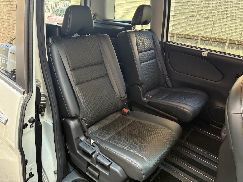 ニッサン セレナＨＶ ＸＶ　防水シート車