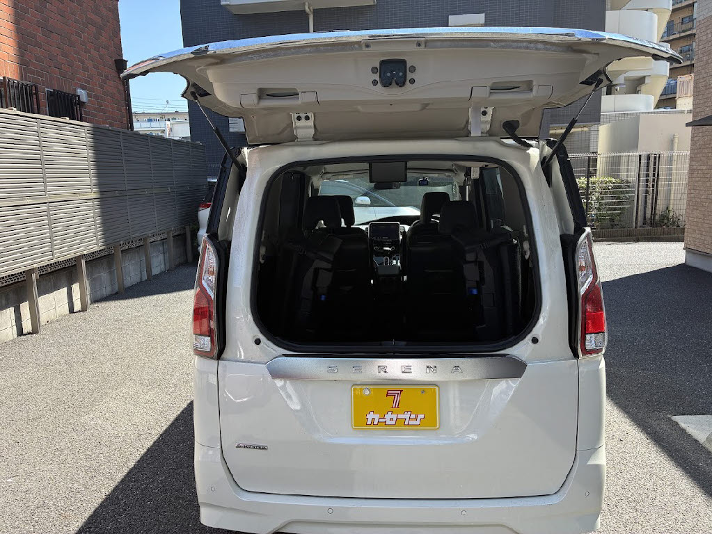ニッサン セレナＨＶ ＸＶ　防水シート車
