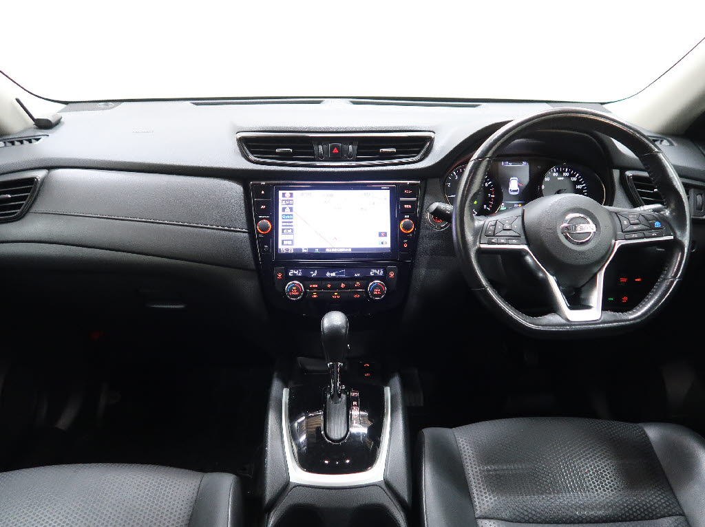 ニッサン エクストレイル 20Xi　4WD