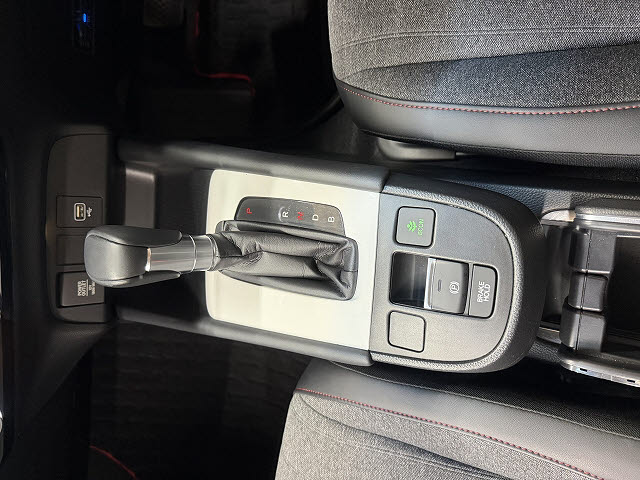 ホンダ ﾌｨｯﾄﾊｲﾌﾞﾘｯﾄﾞ e:HEV HOME 20th特別仕様車ｶｰｻ