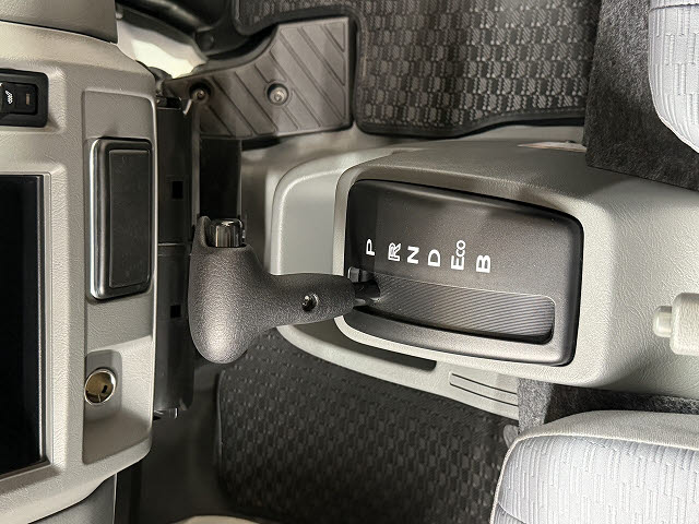 三菱 ミニキャブＶ ＣＤ　１６．０ｋＷｈ　ＨＲ