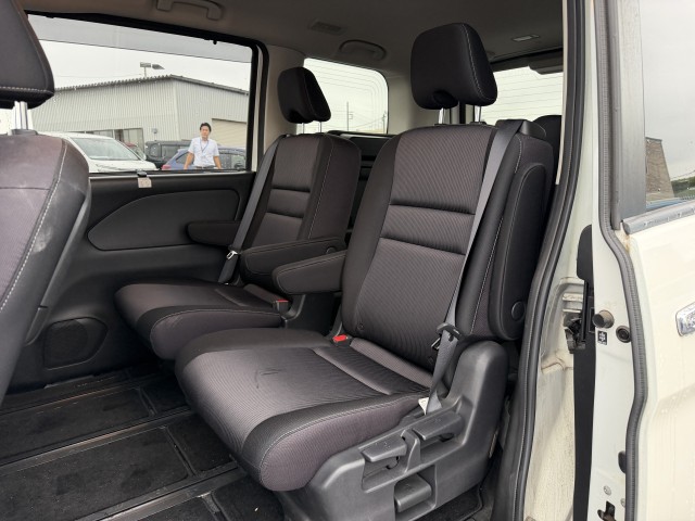 ニッサン セレナＨＶ ｅ－ＰＯＷＥＲ　ハイウェイスター　Ｖ