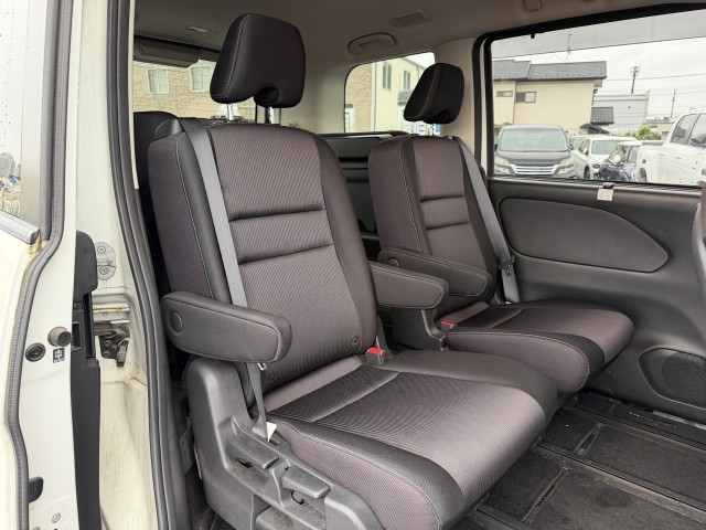 ニッサン セレナＨＶ ｅ－ＰＯＷＥＲ　ハイウェイスター　Ｖ