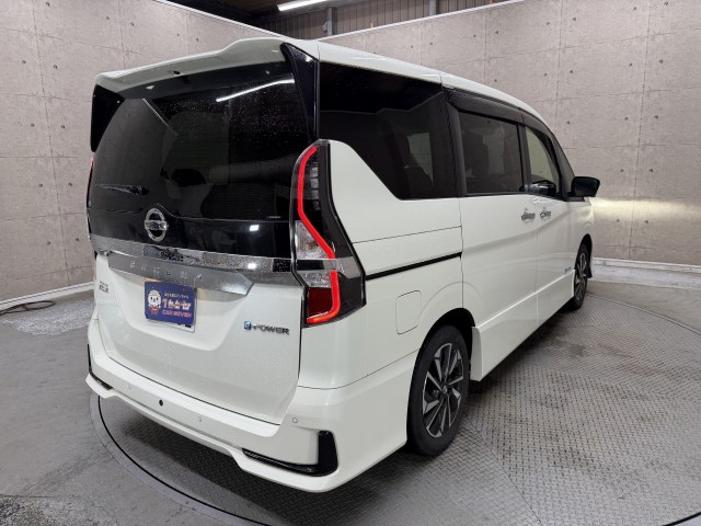 ニッサン セレナＨＶ ｅ－ＰＯＷＥＲ　ハイウェイスター　Ｖ
