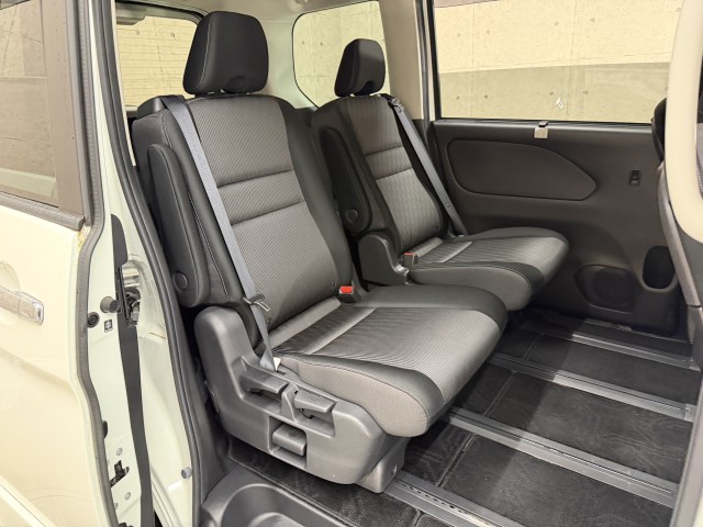 ニッサン セレナＨＶ ｅ－ＰＯＷＥＲ　ハイウェイスター　Ｖ