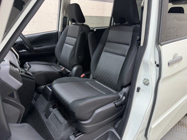 ニッサン セレナＨＶ ｅ－ＰＯＷＥＲ　ハイウェイスター　Ｖ