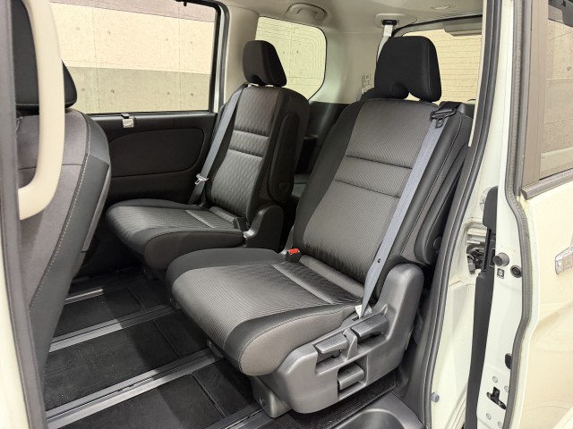 ニッサン セレナＨＶ ｅ－ＰＯＷＥＲ　ハイウェイスター　Ｖ