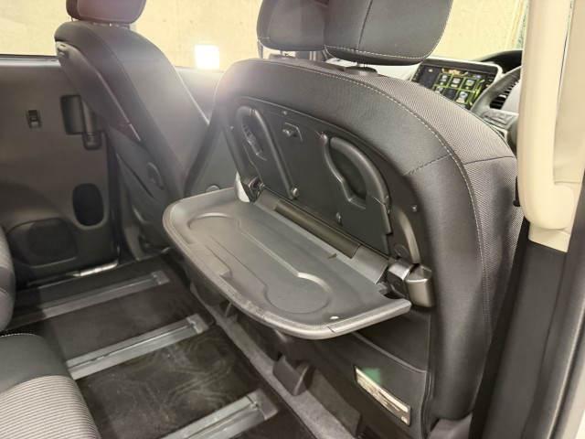 ニッサン セレナＨＶ ｅ－ＰＯＷＥＲ　ハイウェイスター　Ｖ