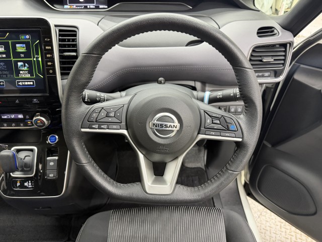 ニッサン セレナＨＶ ｅ－ＰＯＷＥＲ　ハイウェイスター　Ｖ