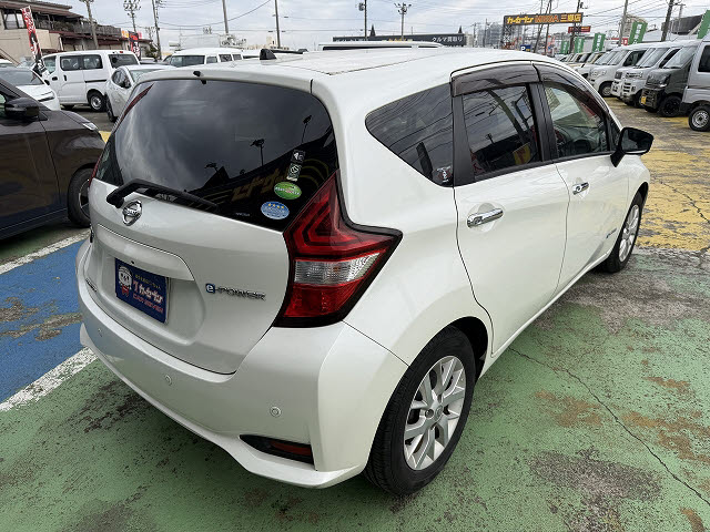 ニッサン ノート ｅ－ＰＯＷＥＲ　メダリスト