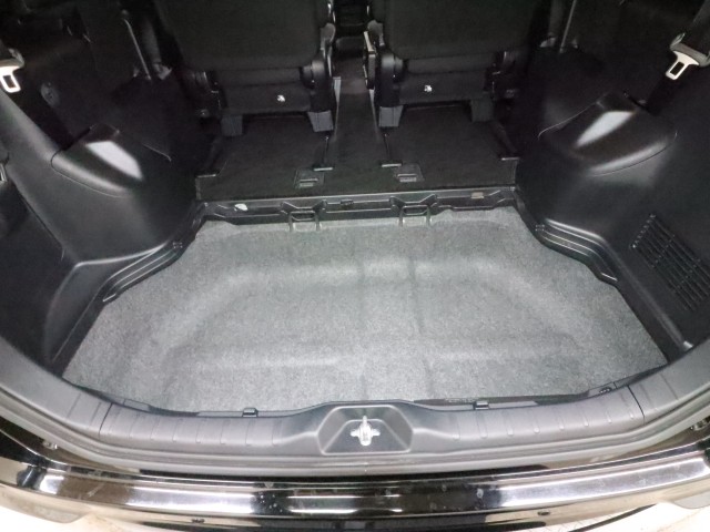 トヨタ ヴォクシー ＺＳ　煌２