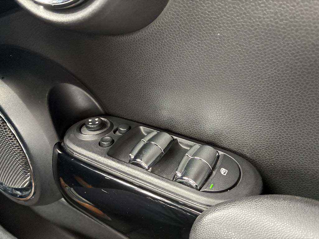 ＢＭＷ ＢＭＷ ミニ クーパーＳ　５ドア