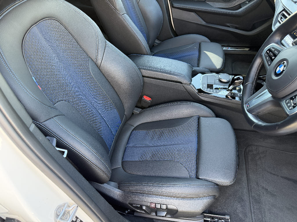 ＢＭＷ ＢＭＷ １シリーズ １１８ｄ　Ｍスポーツ