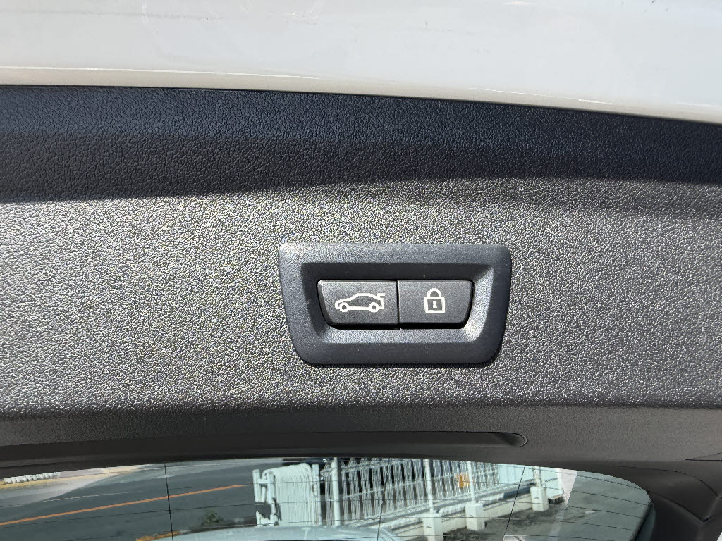 ＢＭＷ ＢＭＷ １シリーズ １１８ｄ　Ｍスポーツ