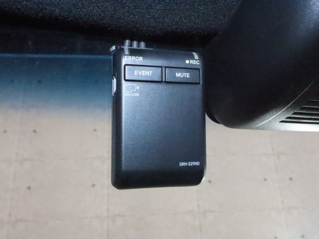 ホンダ Ｎ　ＢＯＸカスタム Lﾀｰﾎﾞ ｽﾀｲﾙ+ﾌﾞﾗｯｸ