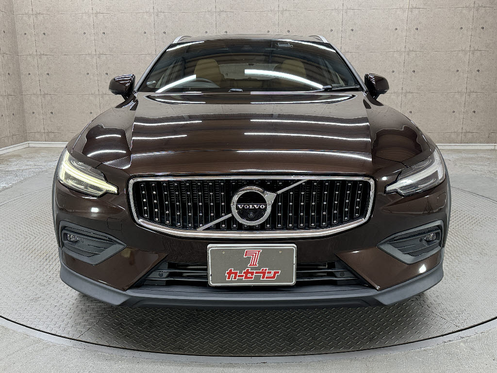 ボルボ ボルボ Ｖ６０ クロスカントリー　Ｔ５　ＡＷＤ　プロ