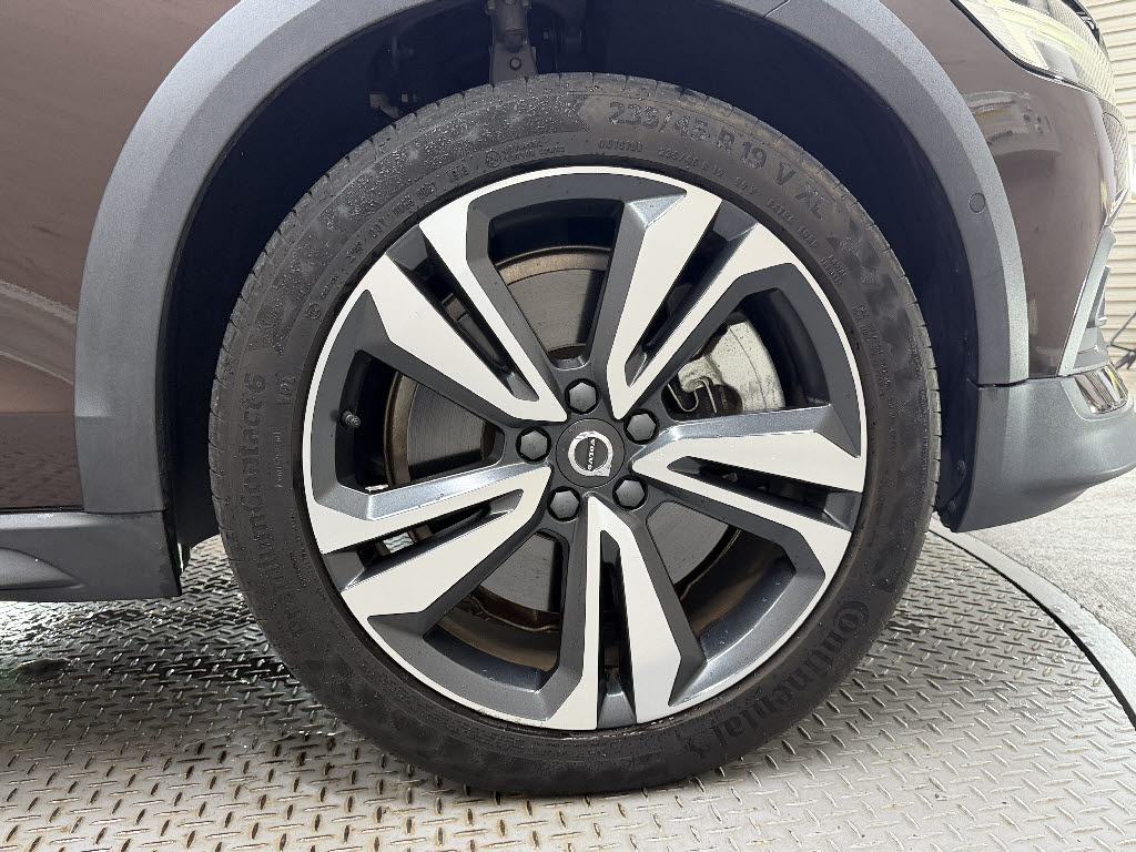 ボルボ ボルボ Ｖ６０ クロスカントリー　Ｔ５　ＡＷＤ　プロ